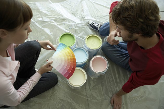 Como fazer um bom esmalte de látex com tinta látex